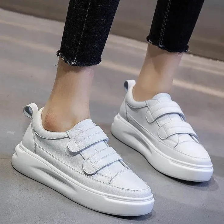 239 - Women's Casual Shoes - Leather Platform Sneakers