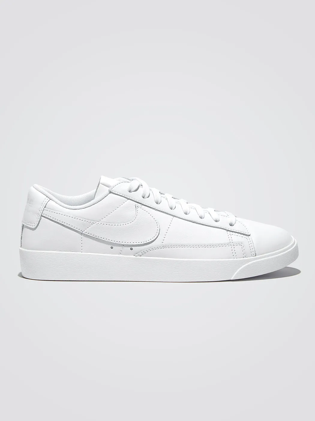 Blazer Low Le Sneaker - White/White-White