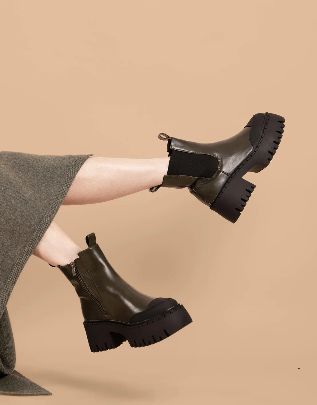 Chelsea platform boots