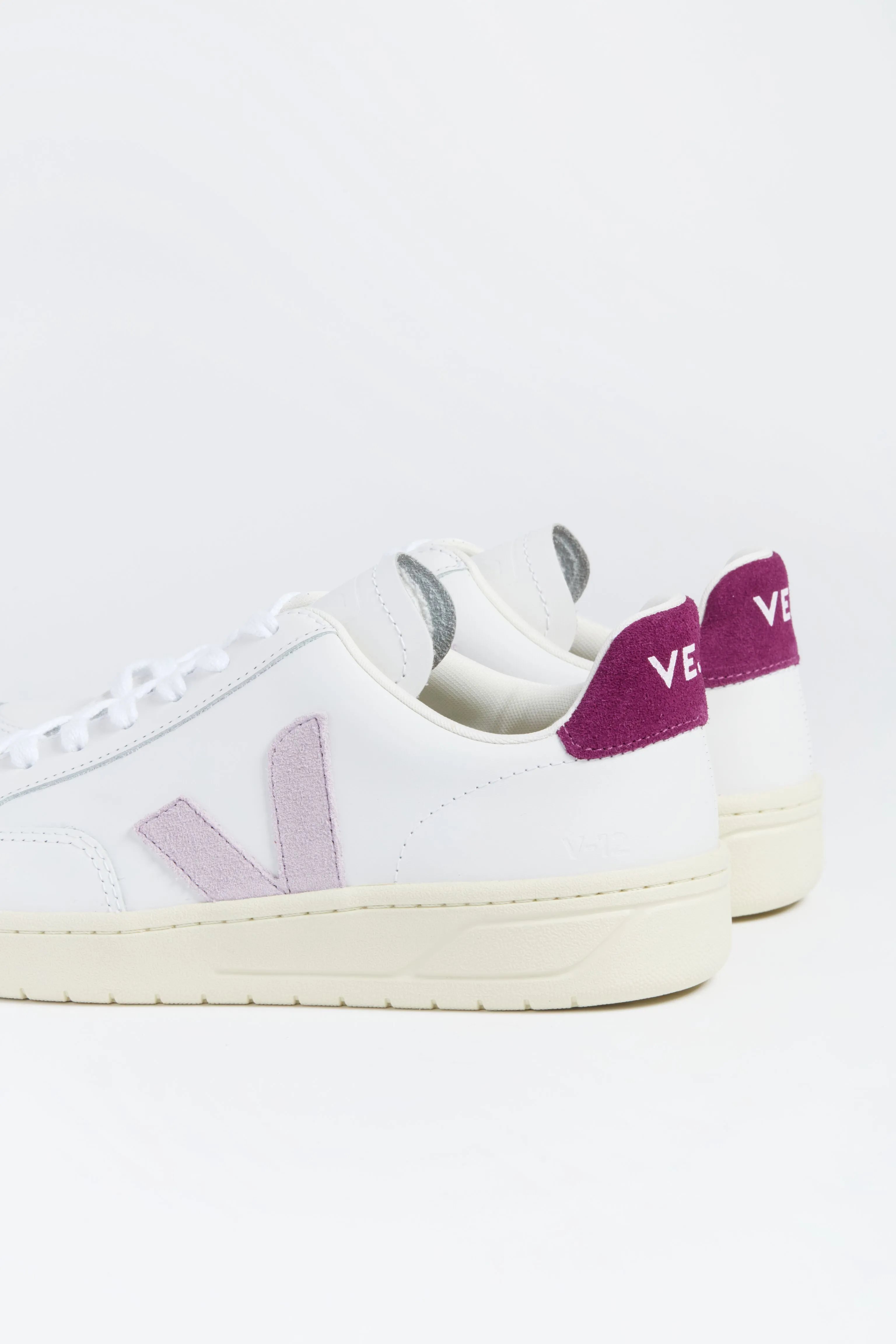 Extra White Parme Magenta V-12 Sneakers