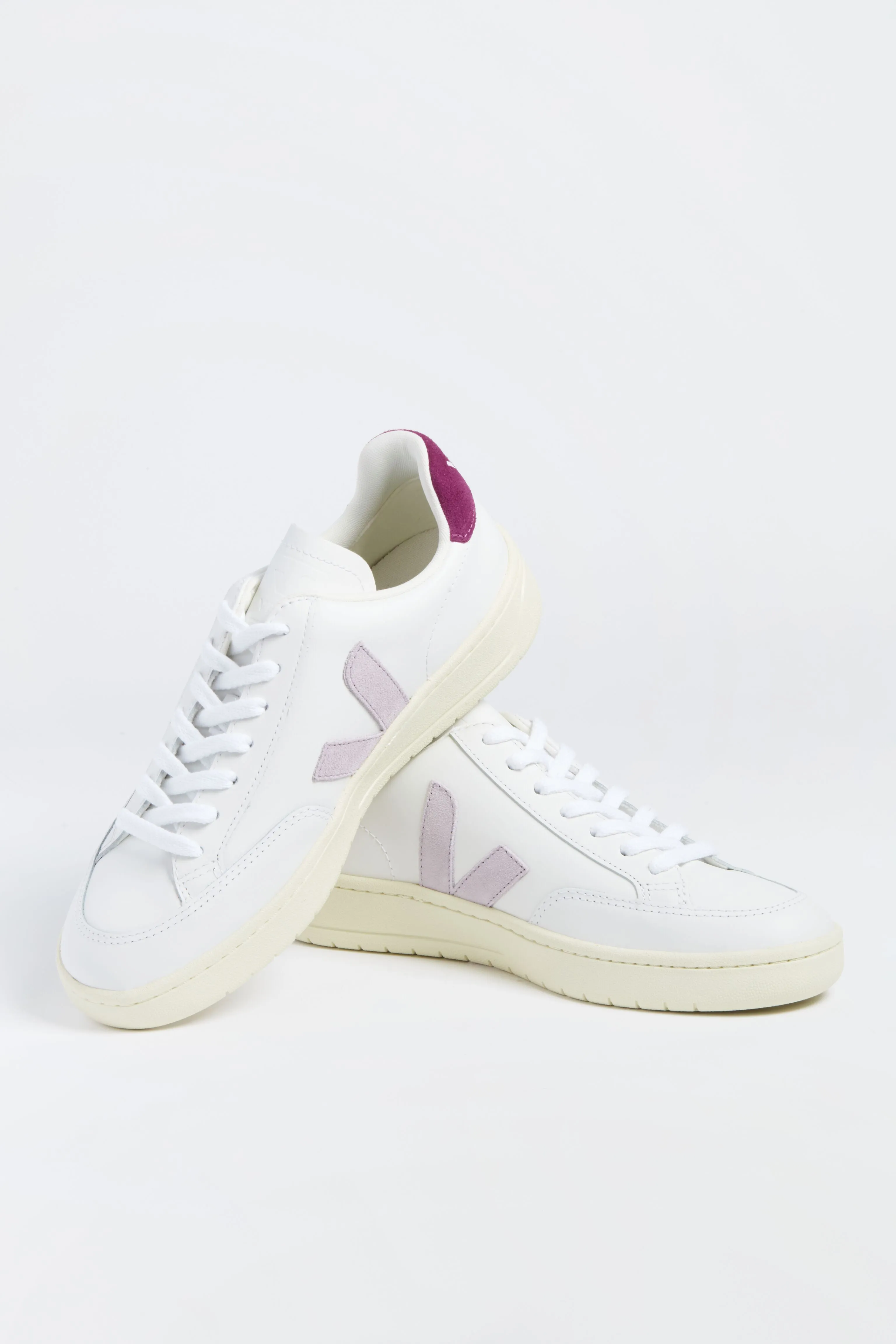 Extra White Parme Magenta V-12 Sneakers