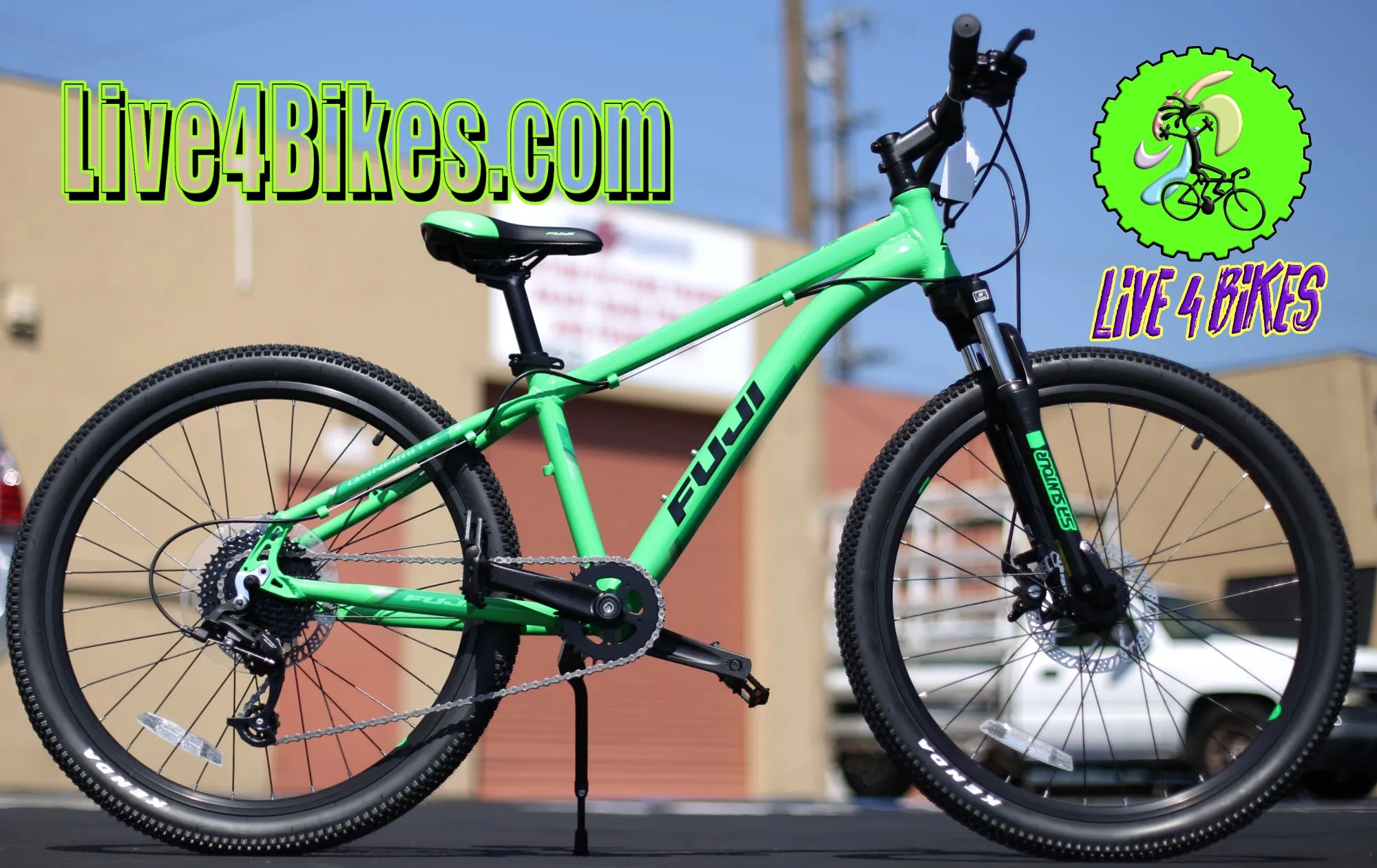 Fuji Dynamite 24" pro Kids mountain bike 9 speed-Live4Bikes