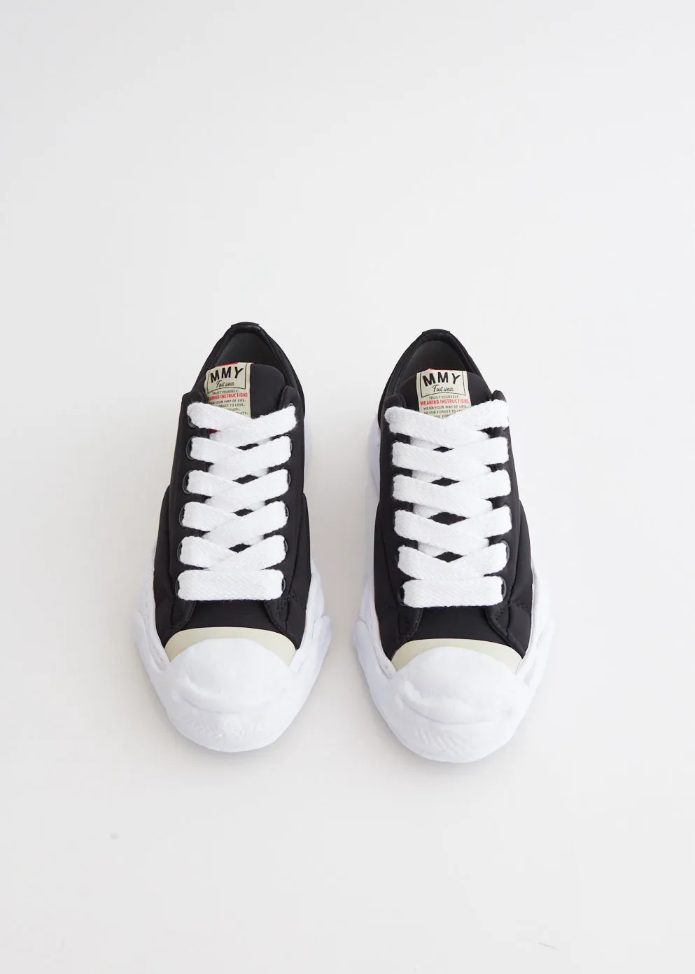 Hank Low Top Sneakers