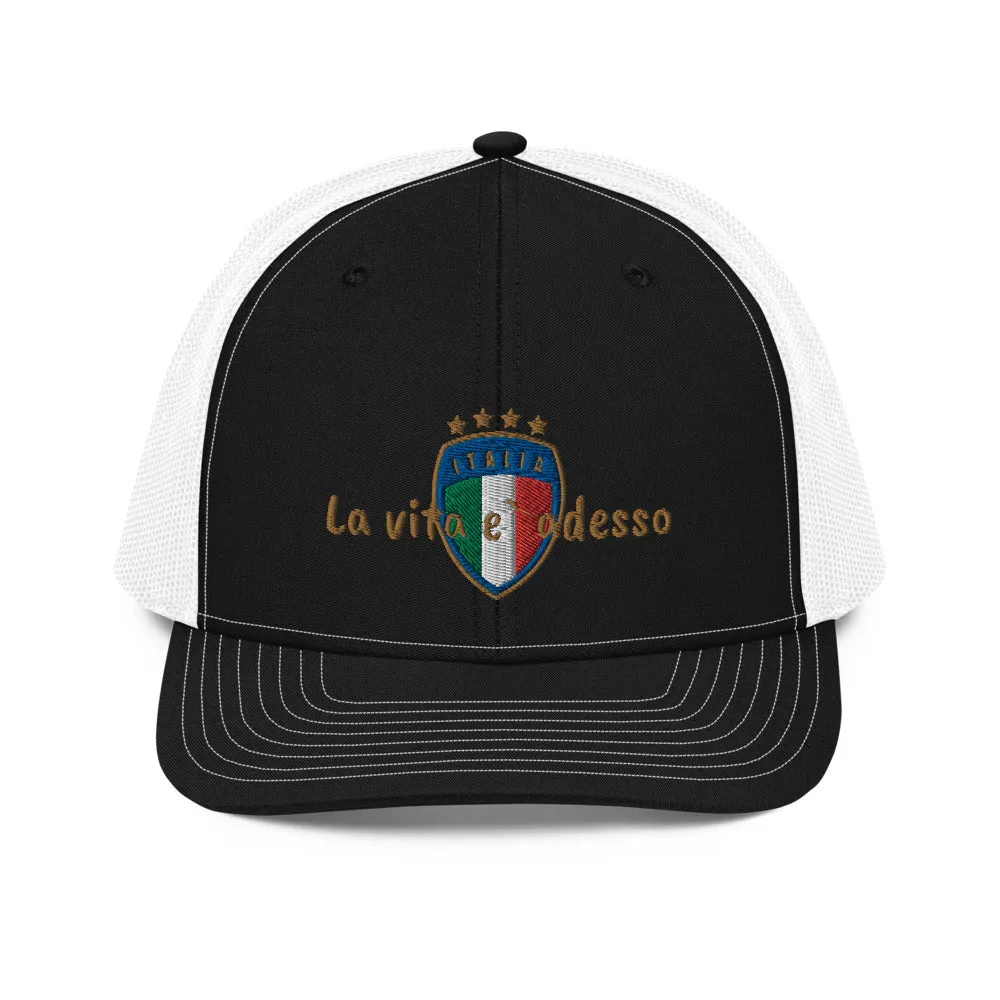 La vita e` adesso Trucker Cap