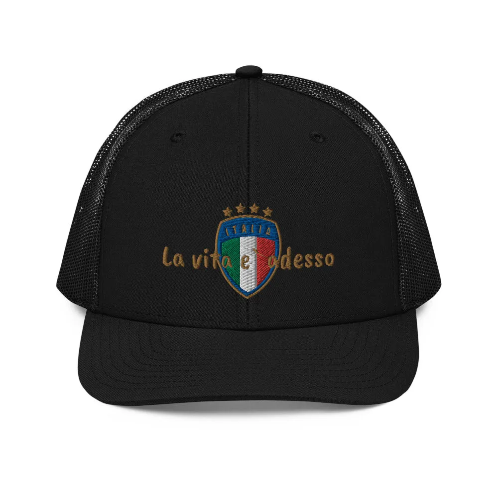 La vita e` adesso Trucker Cap