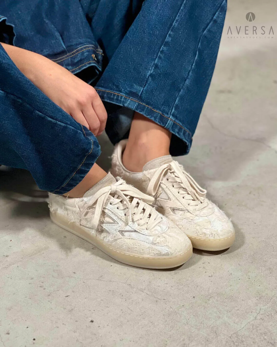 Moaconcept Sneaker off-white destroyed suede