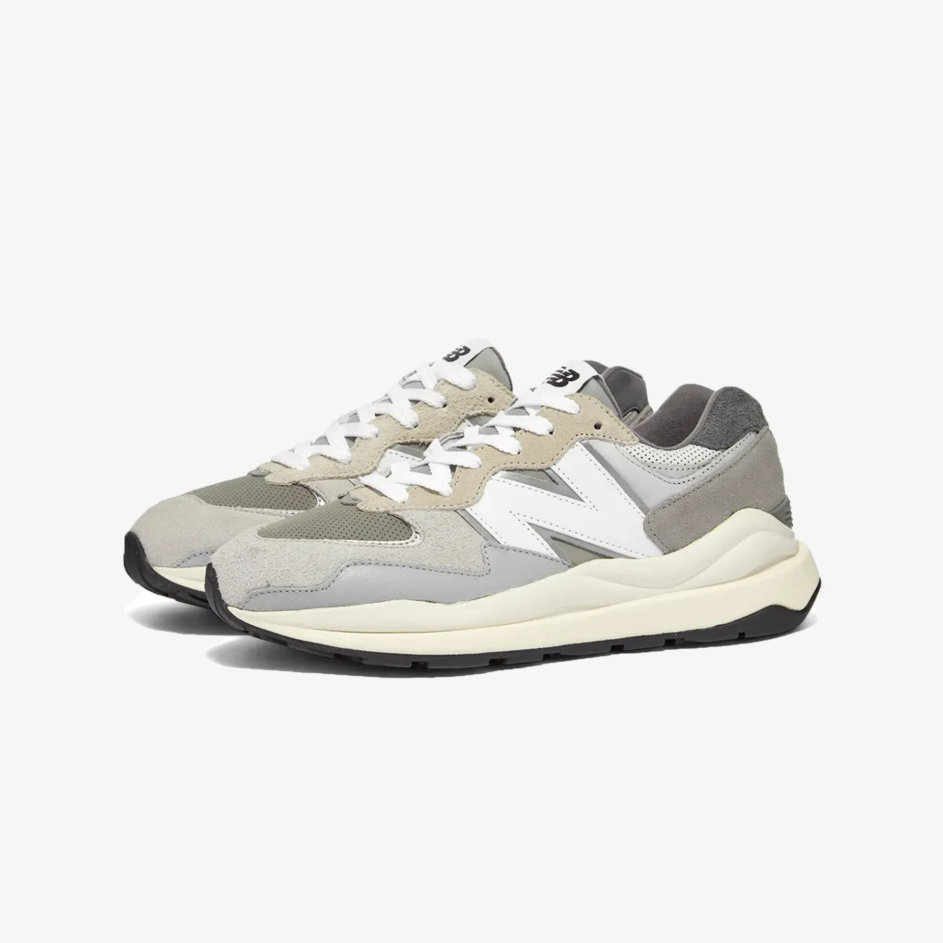 New Balance | 57/40  { WHITE/GREY