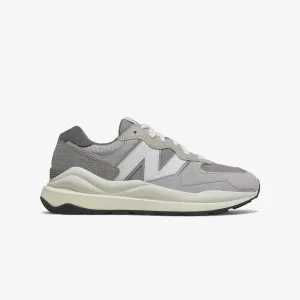 New Balance | 57/40  { WHITE/GREY