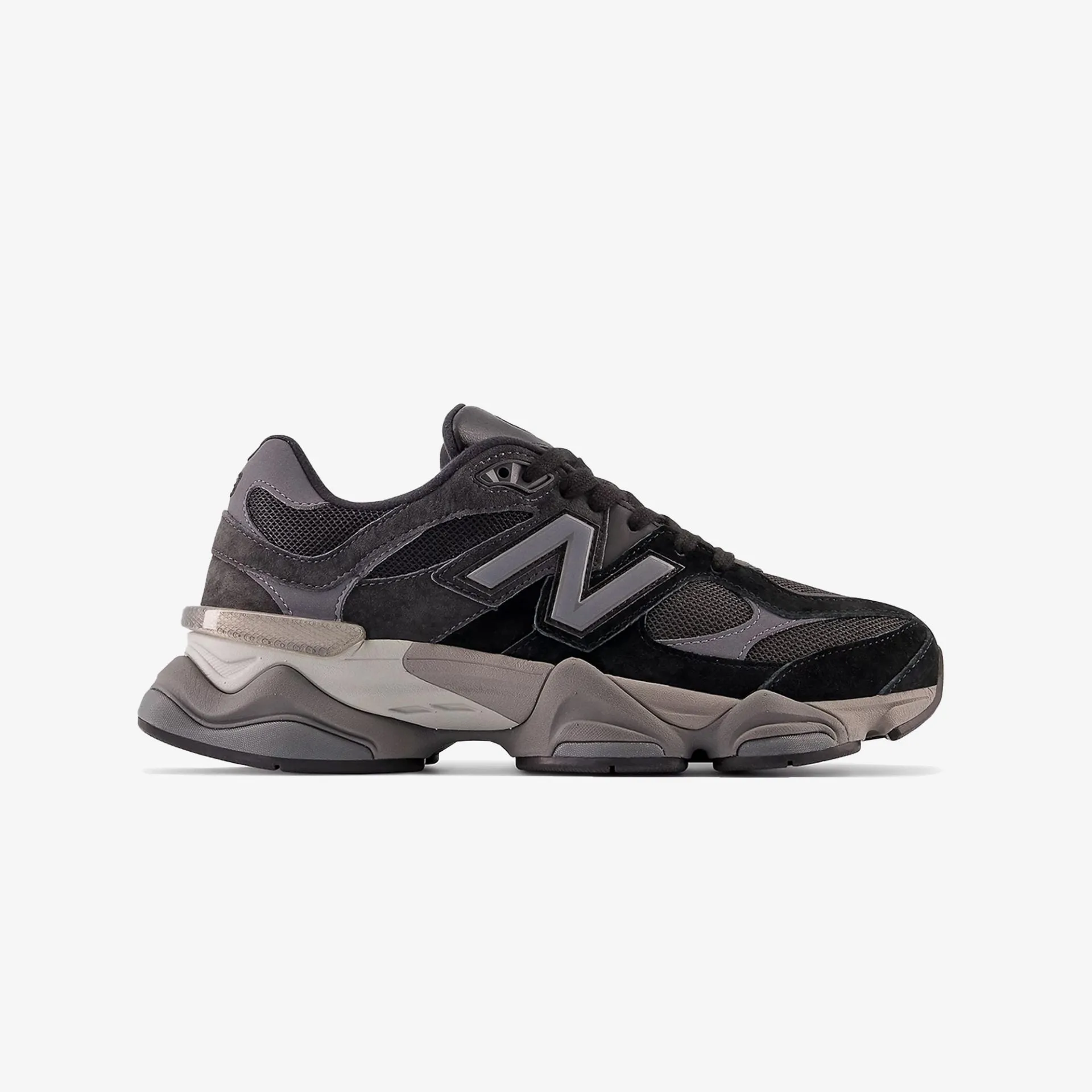 New Balance | 9060  { BLACK