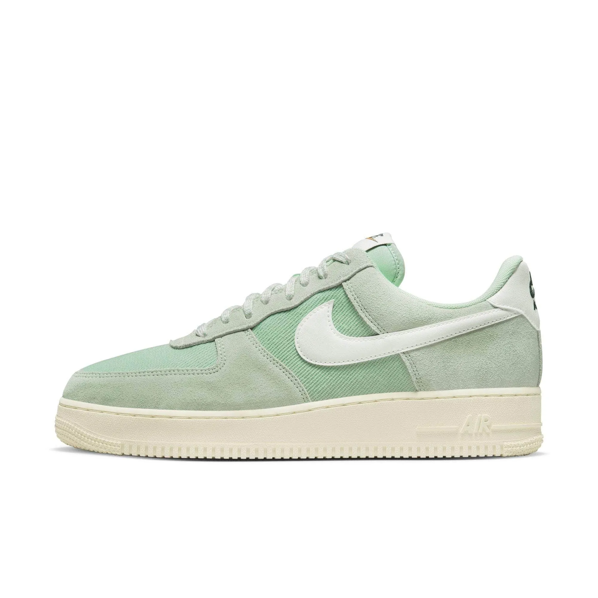 Nike Air Force 1 '07 LV8 - Men's