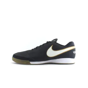 NIKE INDOOR