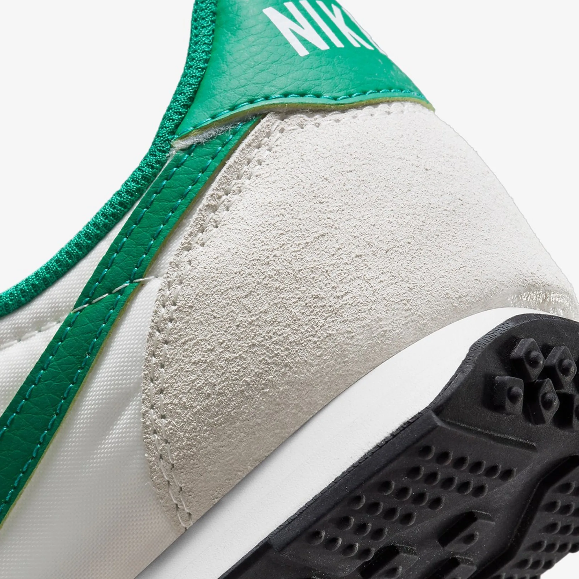 Nike | WAFFLE TRAINER  { GREEN