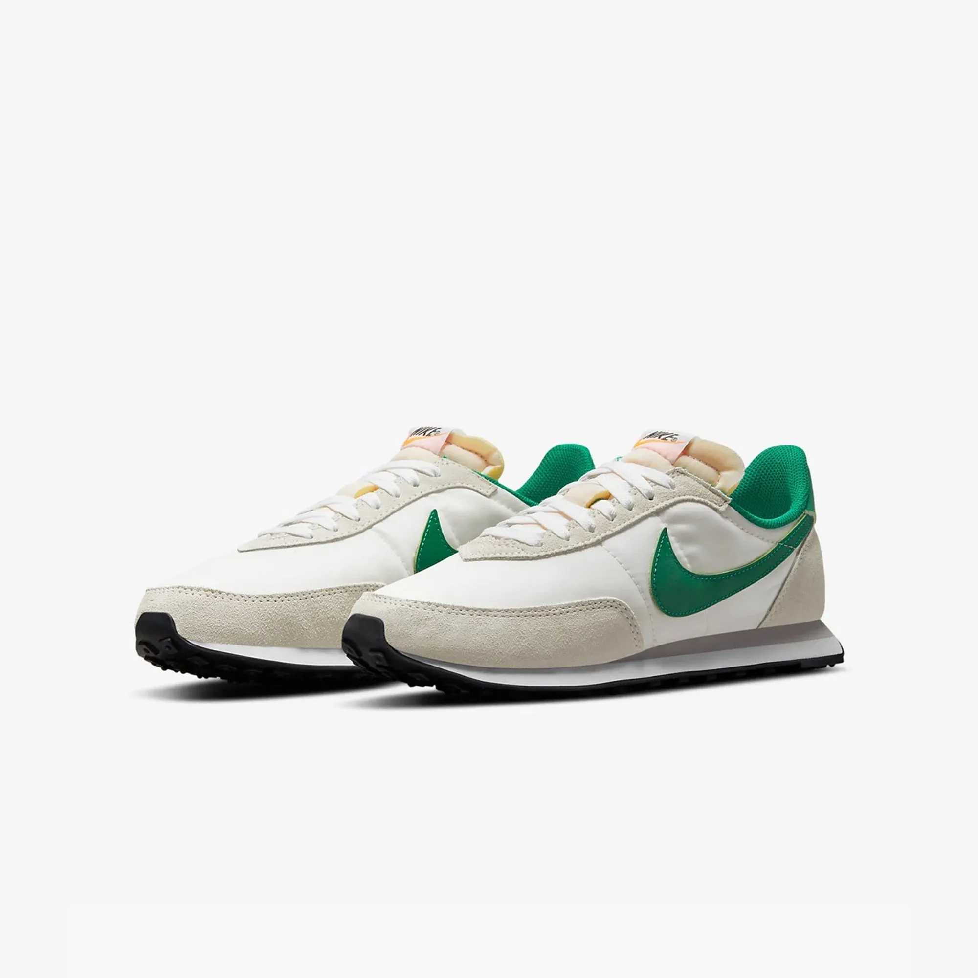 Nike | WAFFLE TRAINER  { GREEN