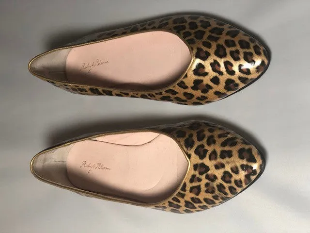 RUBY & BLOOM ANIMAL PRINT FLATS (SZ 4 1/2)